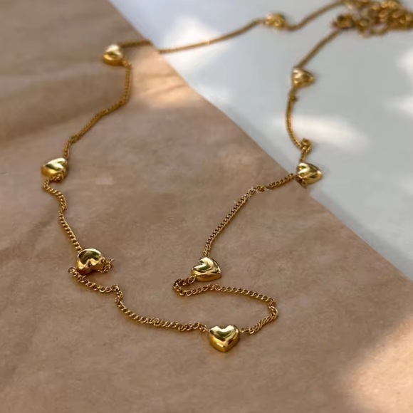 ◾️18K Gold Plated Love Pendant Choker Necklace - Picture 4 of 16